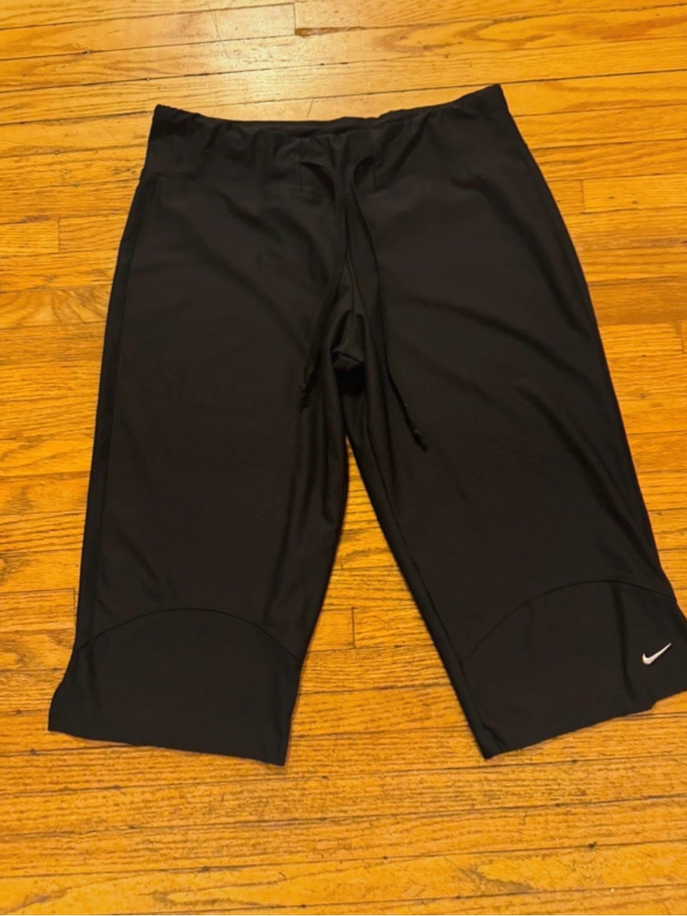 Nike Black Athletic Capri Bottoms